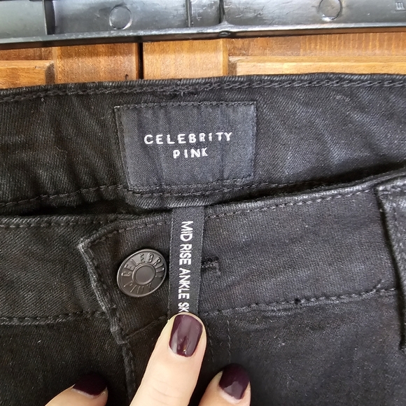 Celebrity Pink Mid Rise Ankle Skinny Black Distressed Jeans Sz 13/31 Grommet Hem - Picture 5 of 13